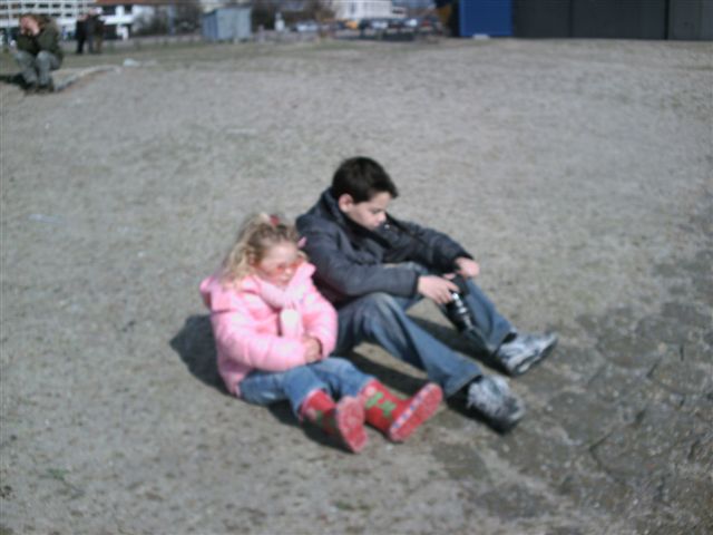 Angelina met Evan (3)